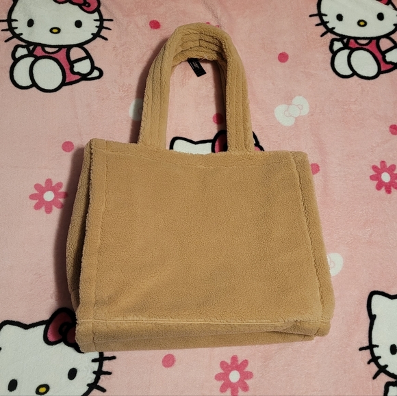 NWT Victoria Secret Tan Sherpa Tote Bag Handbag Faux Fur Beige Fleece Purse - Picture 2 of 9